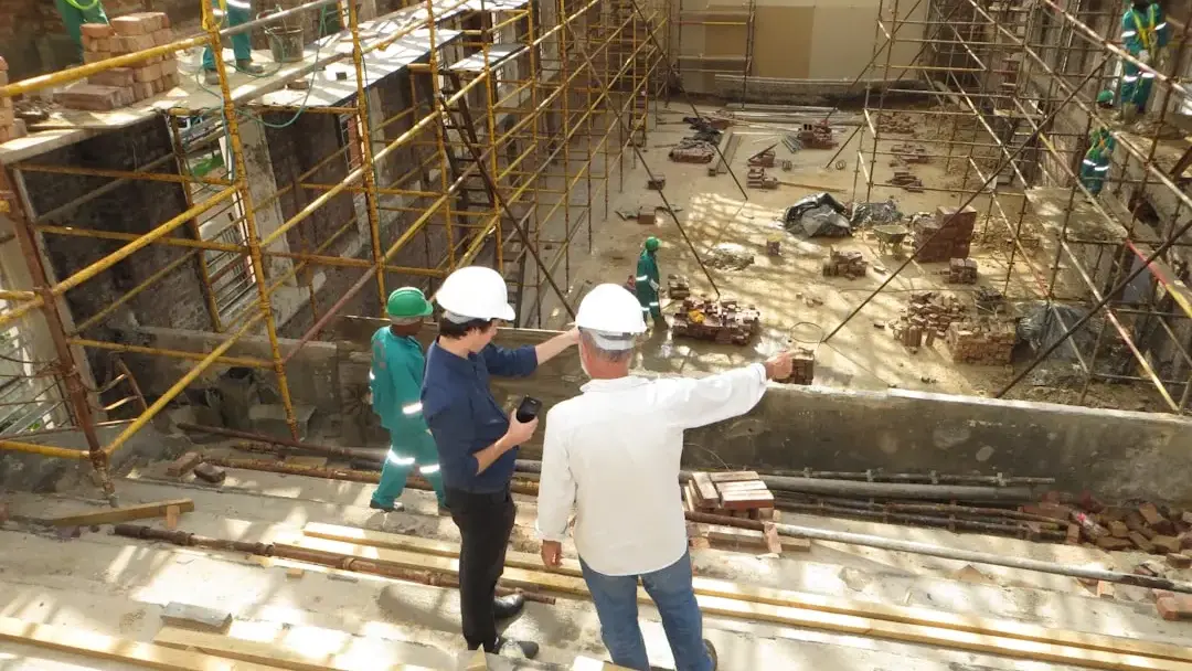 Construction Contract Handshake Agreement Reliable Builder