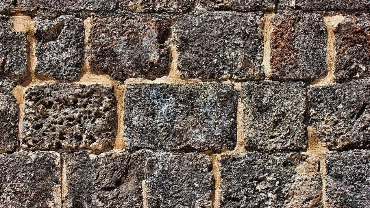 Construction Mistake Cracked Wall Messy Site