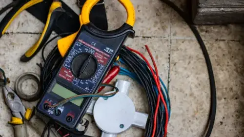 Electrical Wires Broken Pipe Safety Gear