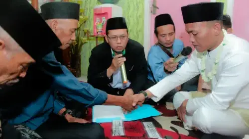 Local Contractor Nganjuk Map Handshake